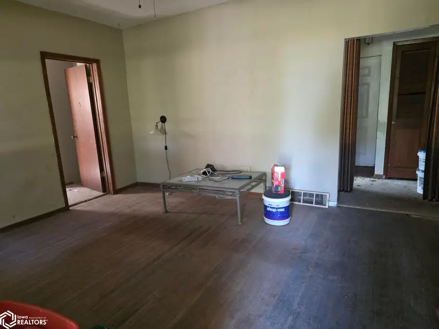 709 Edith, Riverton, IA 51650 - Image #3