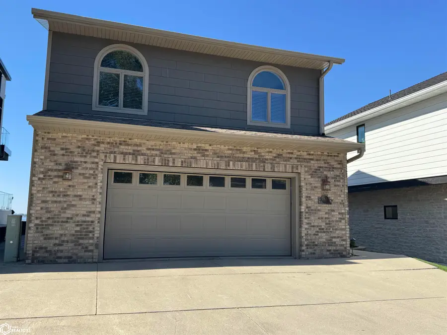 2405 S Lakeview Court, Clear Lake, IA 50428 - Image #2