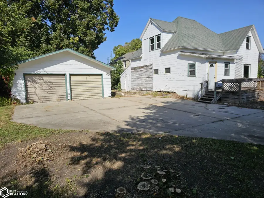 422 Cerro Gordo Street, Ackley, IA 50601 - Image #2