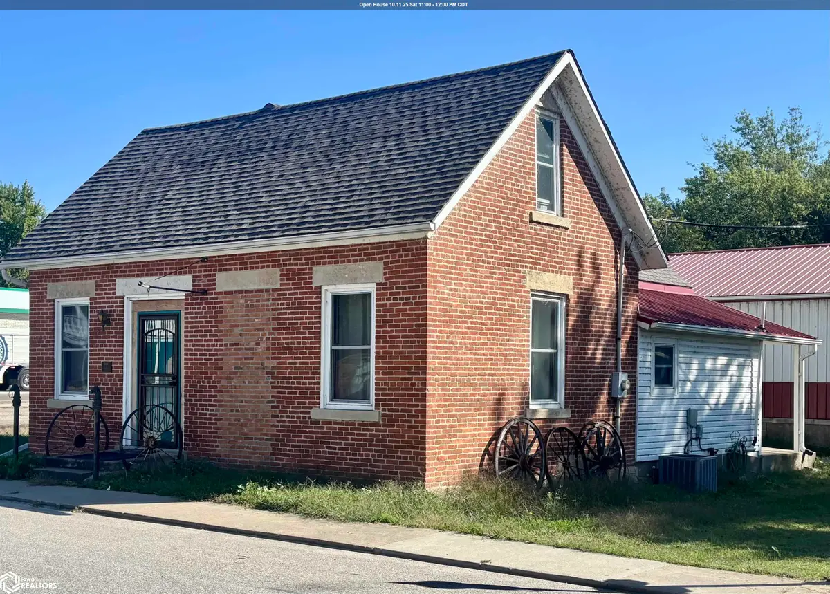 108 Washington Street, Bonaparte, IA 52620 - Image #1