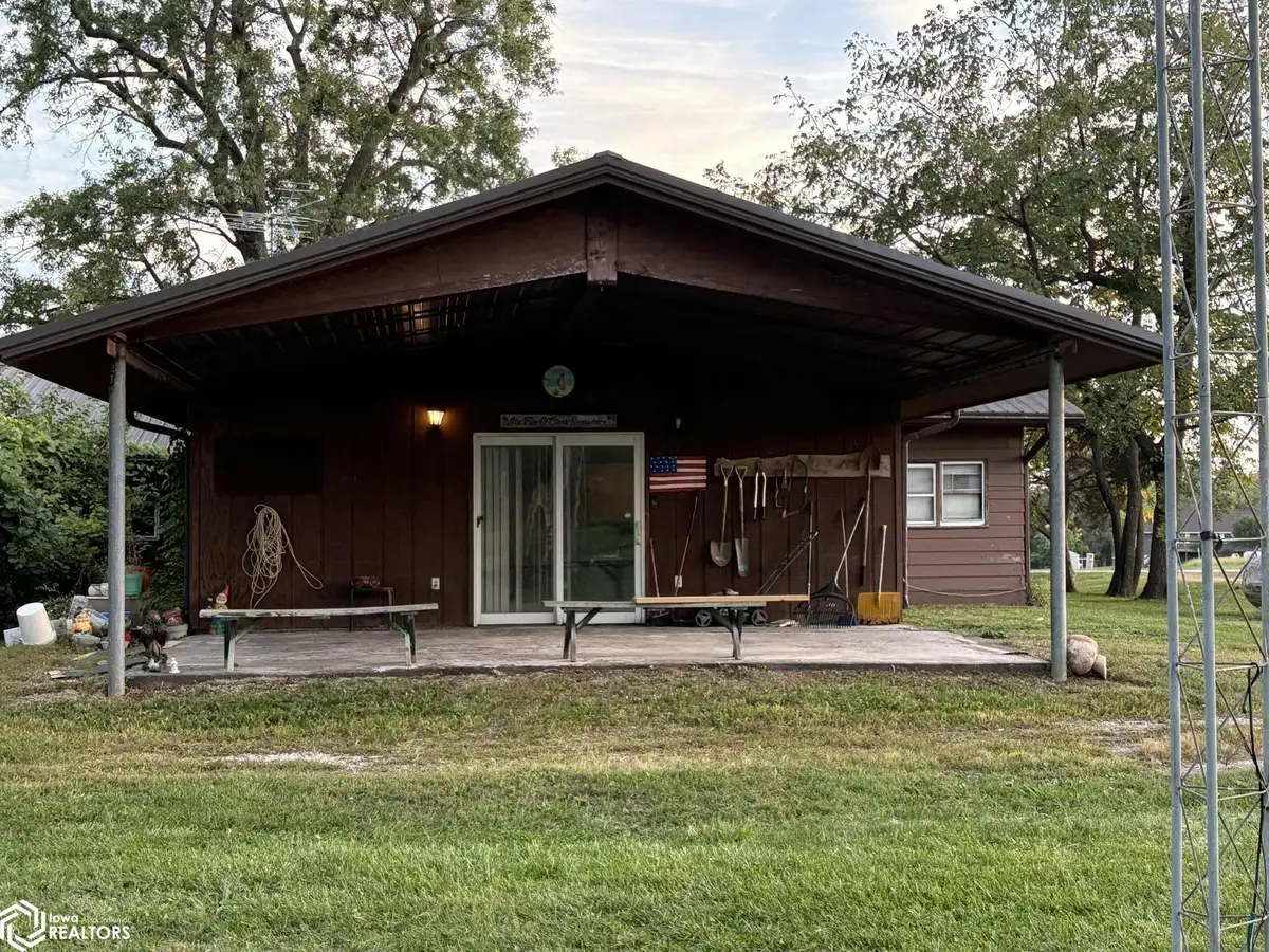 301 Jefferson Street, Mystic, IA 52574 - Image #1