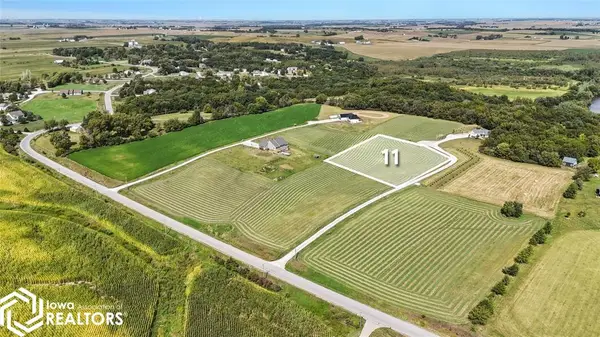 TBD 233rd Place, Pella, IA 50219