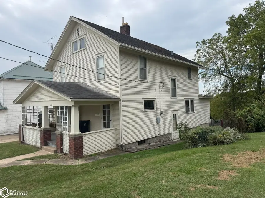 721 N Ash Street, Ottumwa, IA 52501 - Image #2