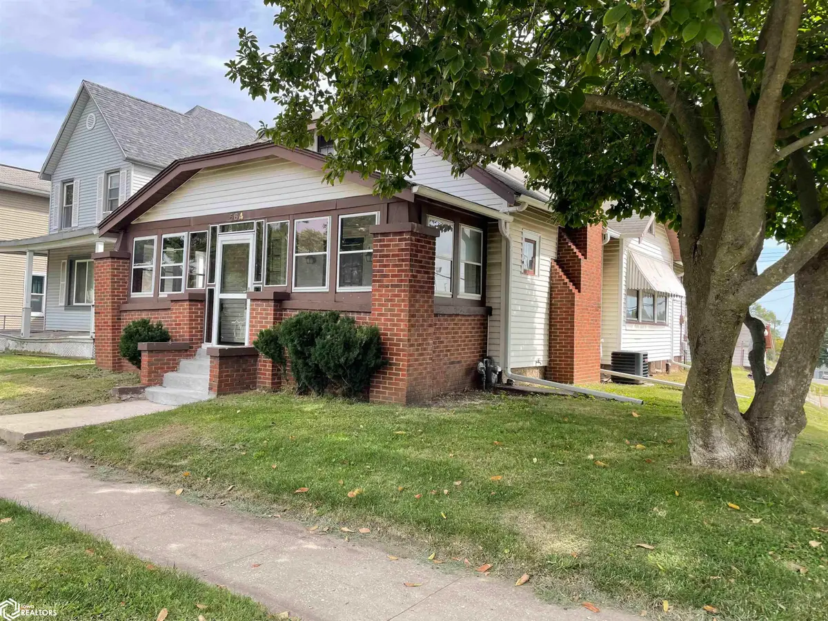 564 S Central Ave, Burlington, IA 52601 - Image #1