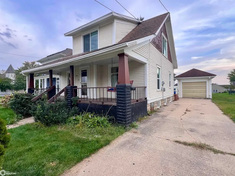 704 J Avenue, Grundy Center, IA 50638 - #2