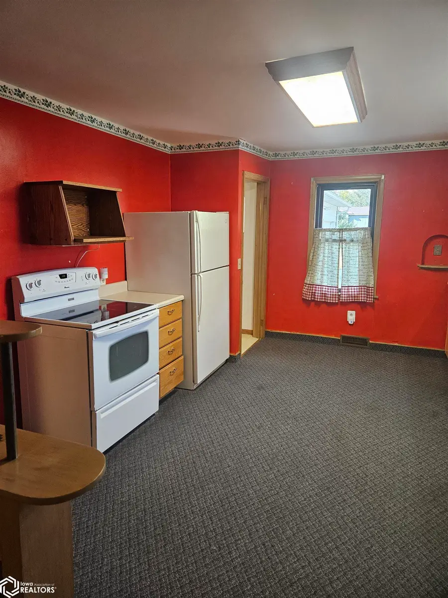 605 Reba Street, Lone Rock, IA 50559 - Image #3