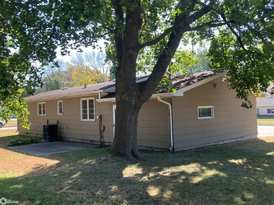 508 12th Avenue N, Clear Lake, IA 50428 - Image #2