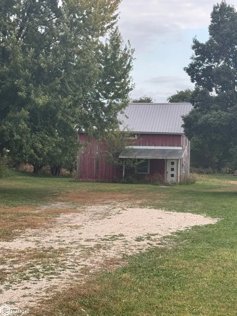 27186 Highway S33, Hubbard, IA 50122 - Image #3