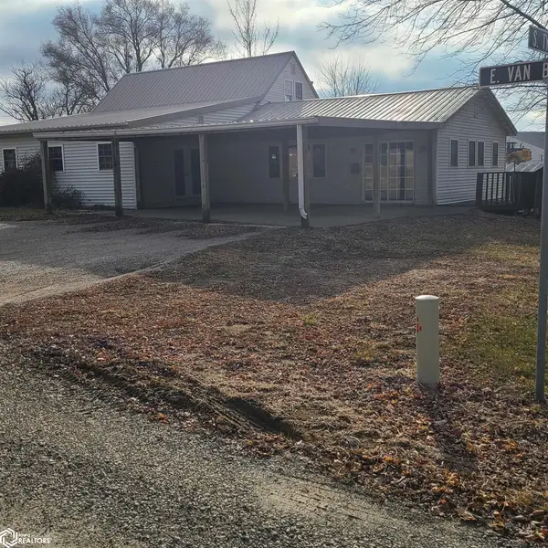 301 E Van Buren St, Mount Ayr, IA 50854