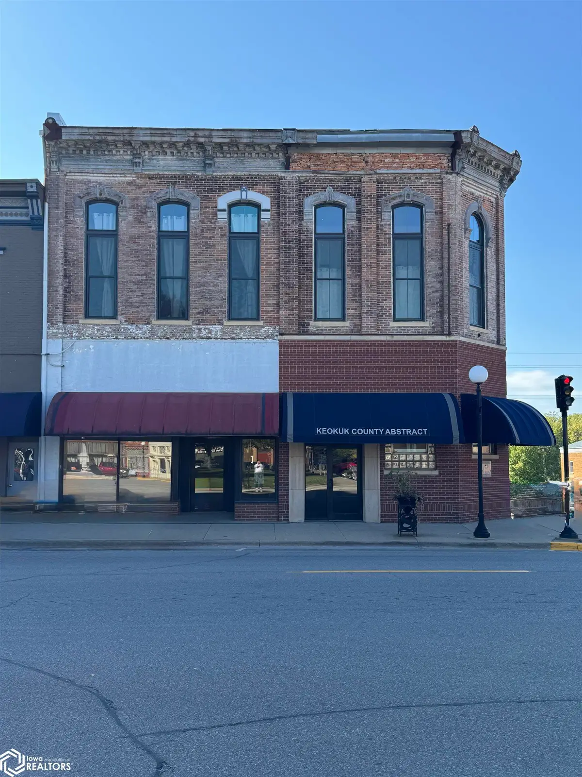105 1/2 W Washington Street, Sigourney, IA 52591 - Image #1