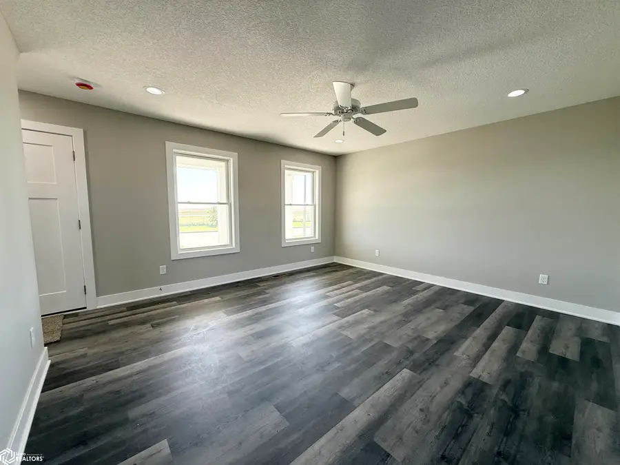 913 Lewis Dr, Webster City, IA 50595 - Image #3