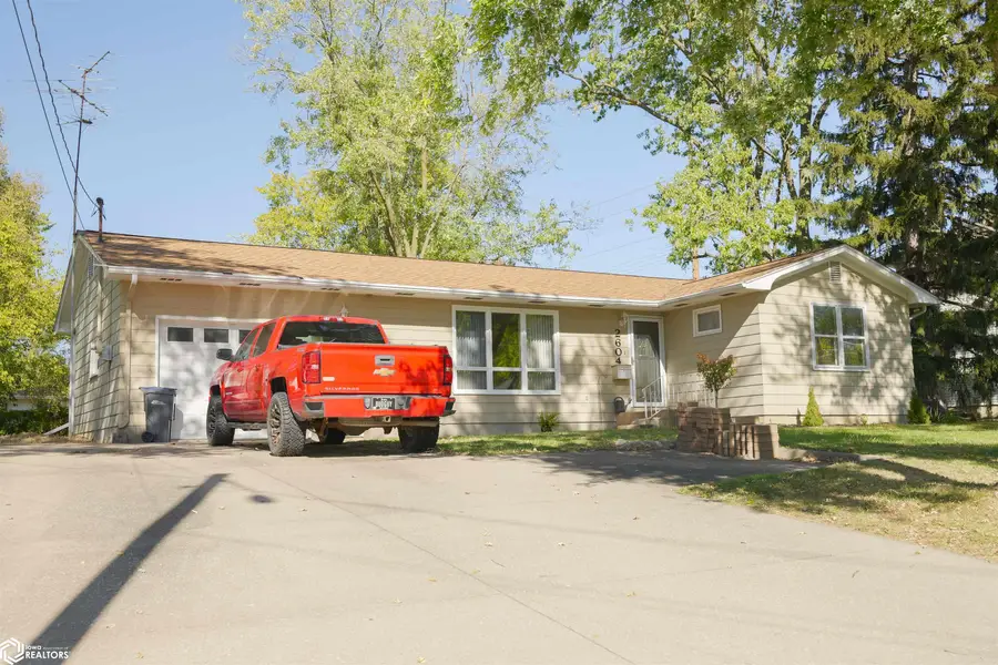 2604 Sunnyside Avenue, Burlington, IA 52601 - Image #2