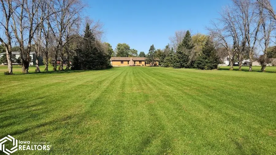 61 N Yorktown Pike, Mason City, IA 50401 - Image #3