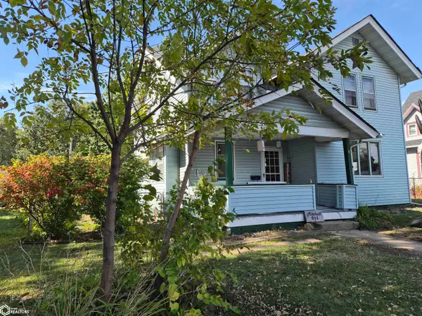 611 S Market Street, Oskaloosa, IA 52577