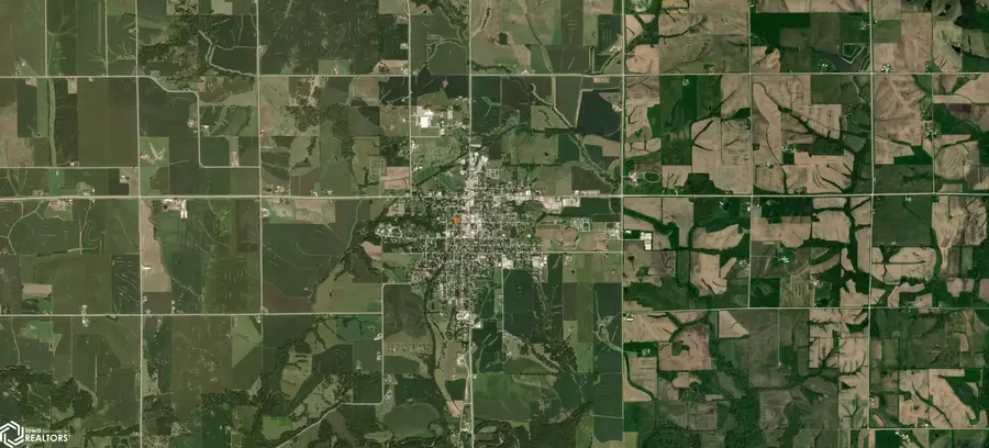 220 W Washington Street, Sigourney, IA 52591 - Image #3