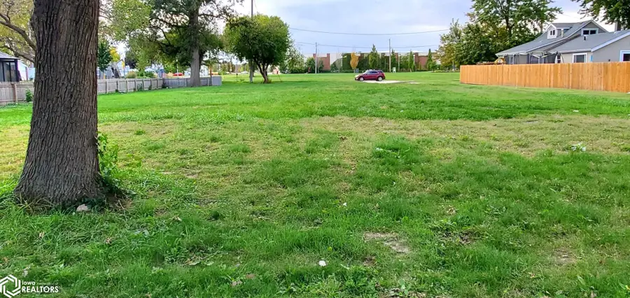 25 S 22nd Street, Council Bluffs, IA 51501 - Image #2