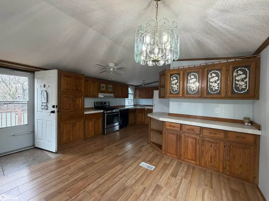 60 W Rock Creek Street W, Kellogg, IA 50135 - Image #3