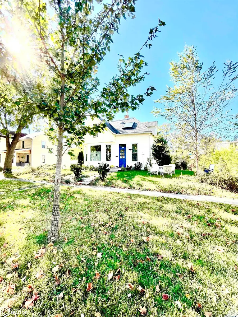 302 S Court Street, Fairfield, IA 52556 - Image #3