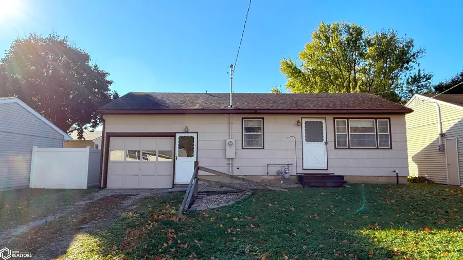 843 12th Street Se, Mason City, IA 50401 - #2