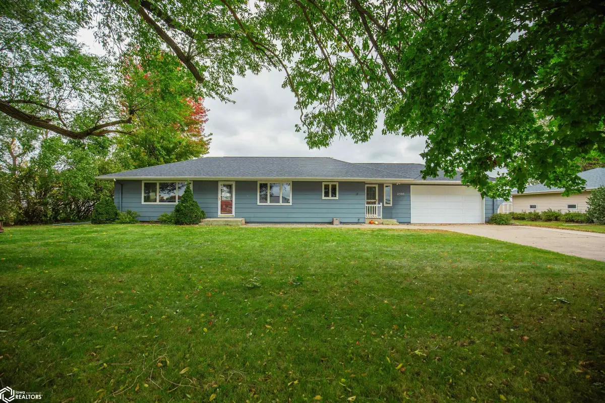 2305 Highway 18 E, Algona, IA 50511 - #1