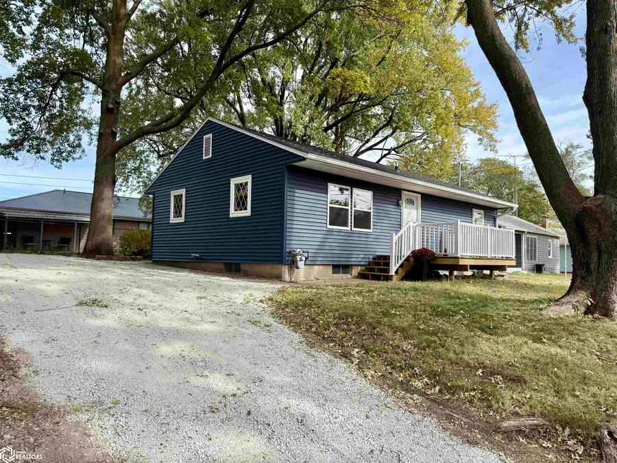 417 College Hill Avenue, Oskaloosa, IA 52577 - Image #2