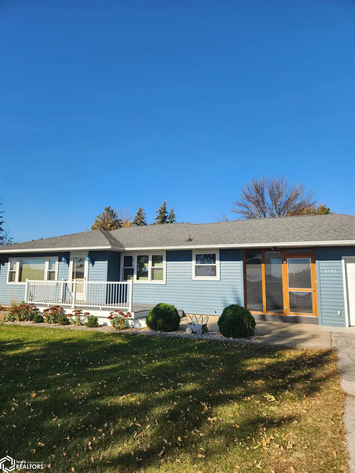 1703 E Mcgregor Street, Algona, IA 50511 - Image #1