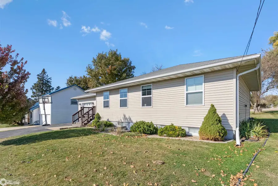 410 Carlton Street, Garwin, IA 50632 - Image #3