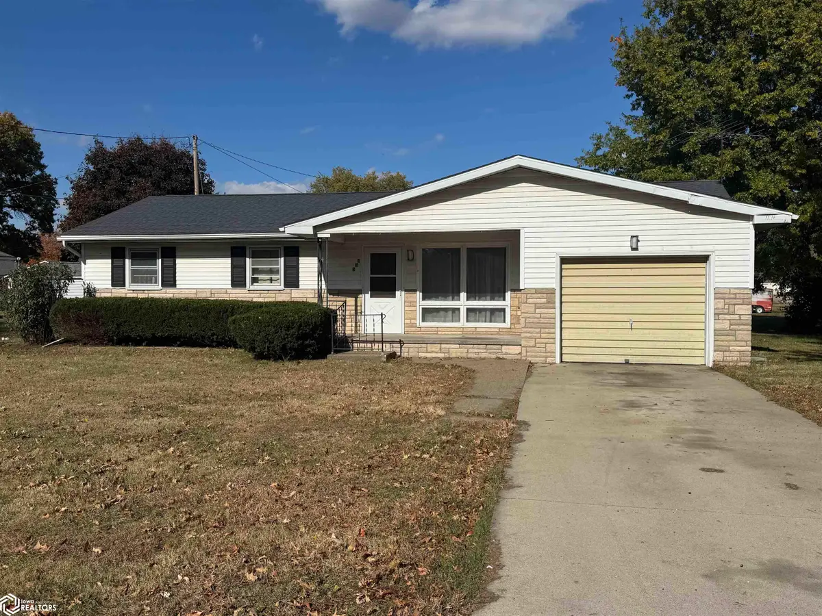 534 Jefferson Street, Wapello, IA 52653 - Image #1