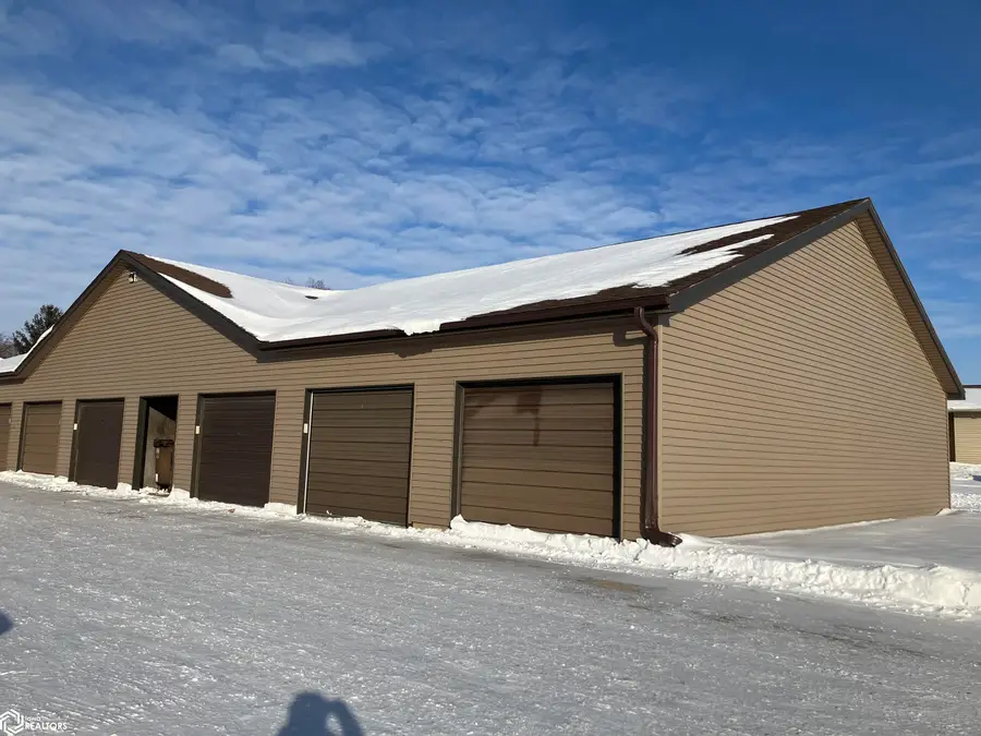 2110 14th Avenue N #204, Clear Lake, IA 50428 - Image #2