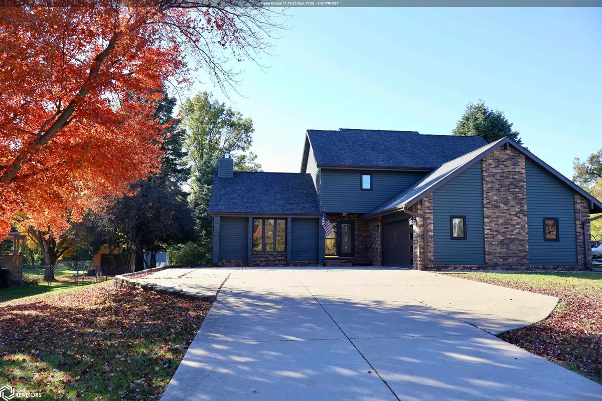 612 Westwood Drive, Marshalltown, IA 50158 - #1