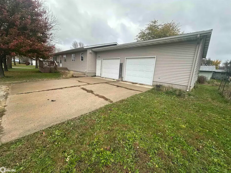 516 3rd Street Sw, Belmond, IA 50421 - Image #2