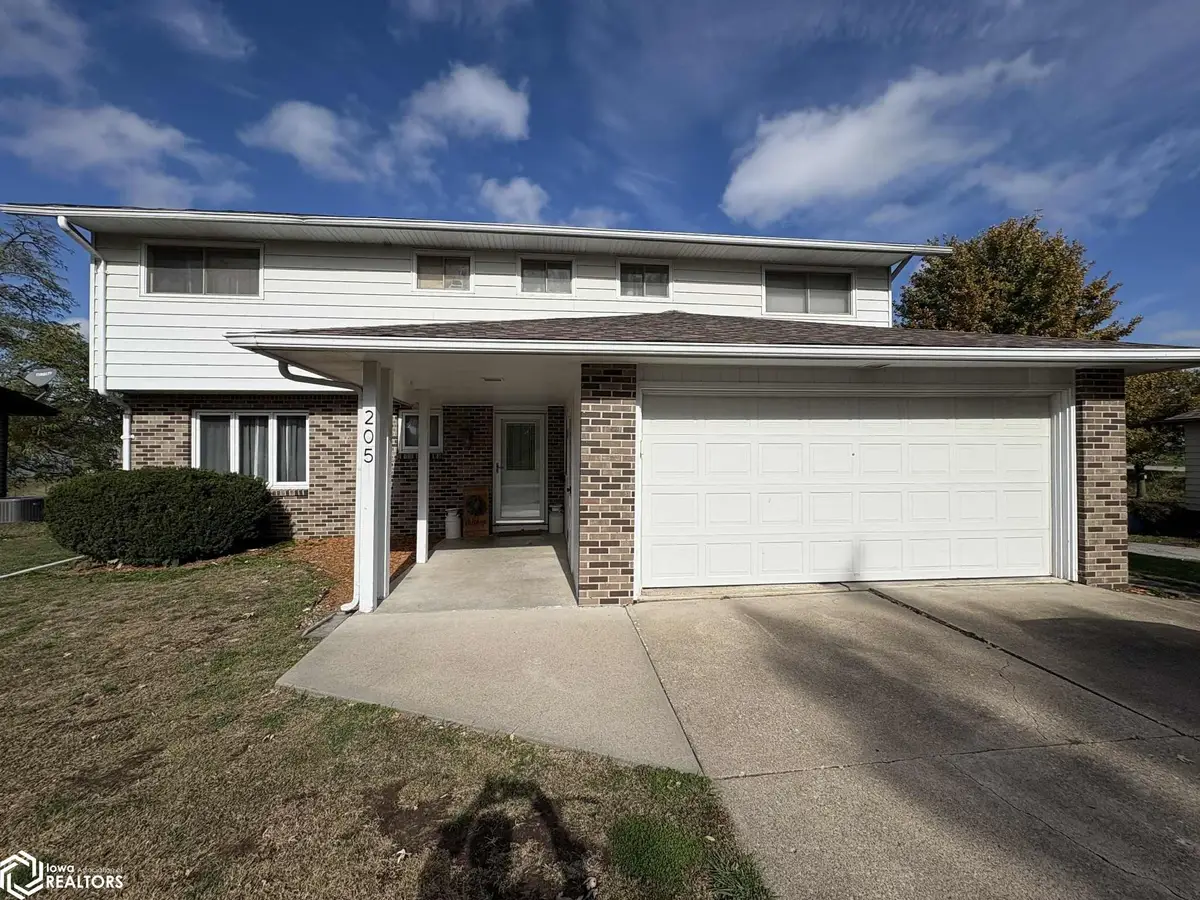 205 Washington Avenue W, Albia, IA 52531 - Image #1