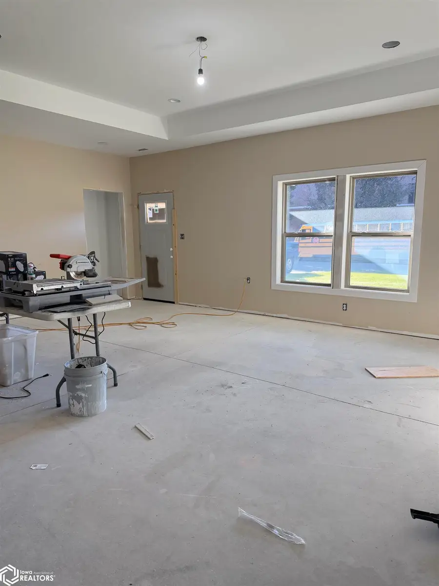 1108 Willow Avenue, Burlington, IA 52601 - Image #2