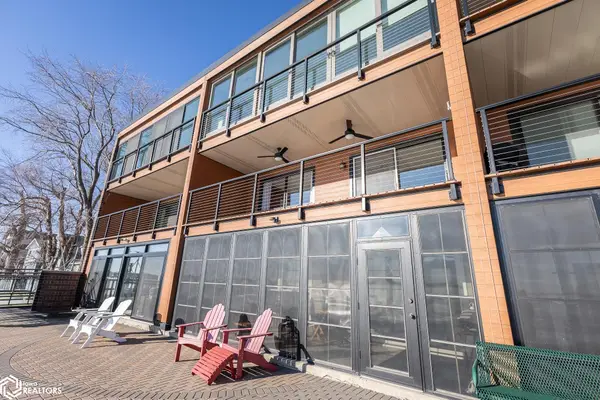 481 North Shore Dr #203, Clear Lake, IA 50428