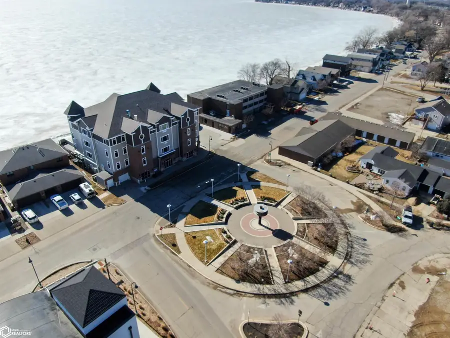 481 North Shore Dr #203, Clear Lake, IA 50428 - #2