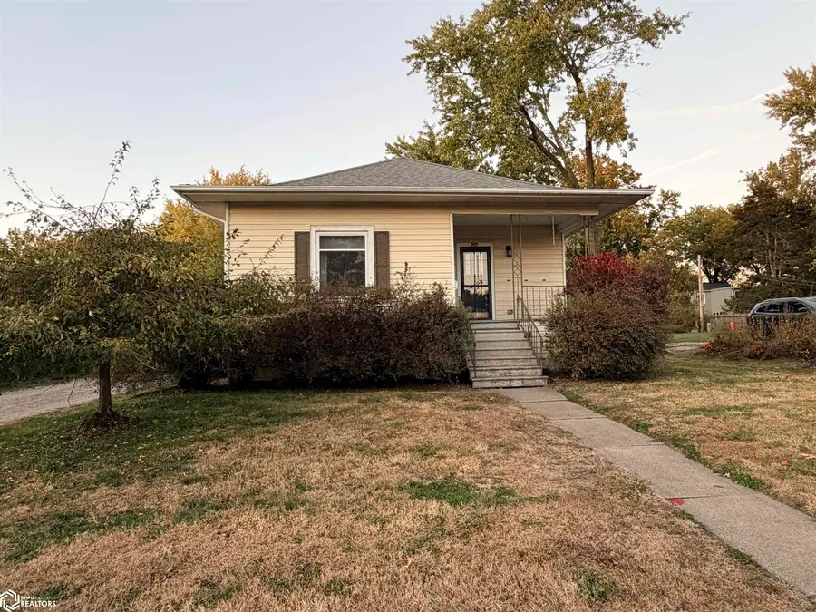 905 E Jefferson Avenue, Fairfield, IA 52556 - Image #3