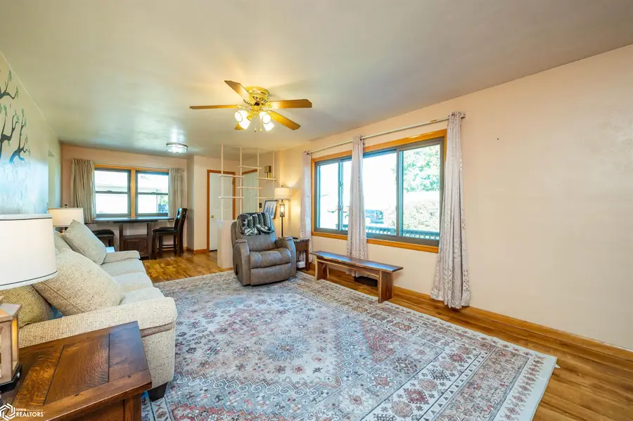 6 W Meadow Lane, Marshalltown, IA 50158 - Image #3