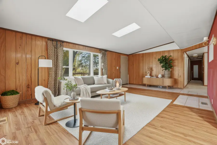 209 Shady Lane, West Burlington, IA 52655 - Image #3