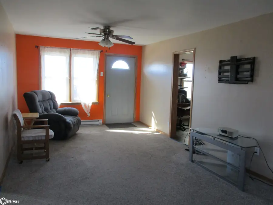 24146 Dewey Rd, Centerville, IA 52544 - Image #3