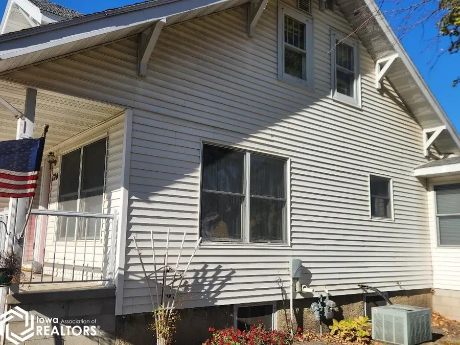 124 W 4th Street, Kanawha, IA 50447 - Image #2