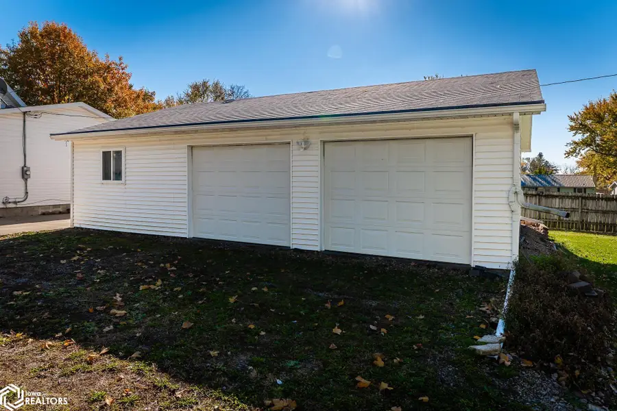 105 S Dubuque Street, Albion, IA 50005 - Image #2