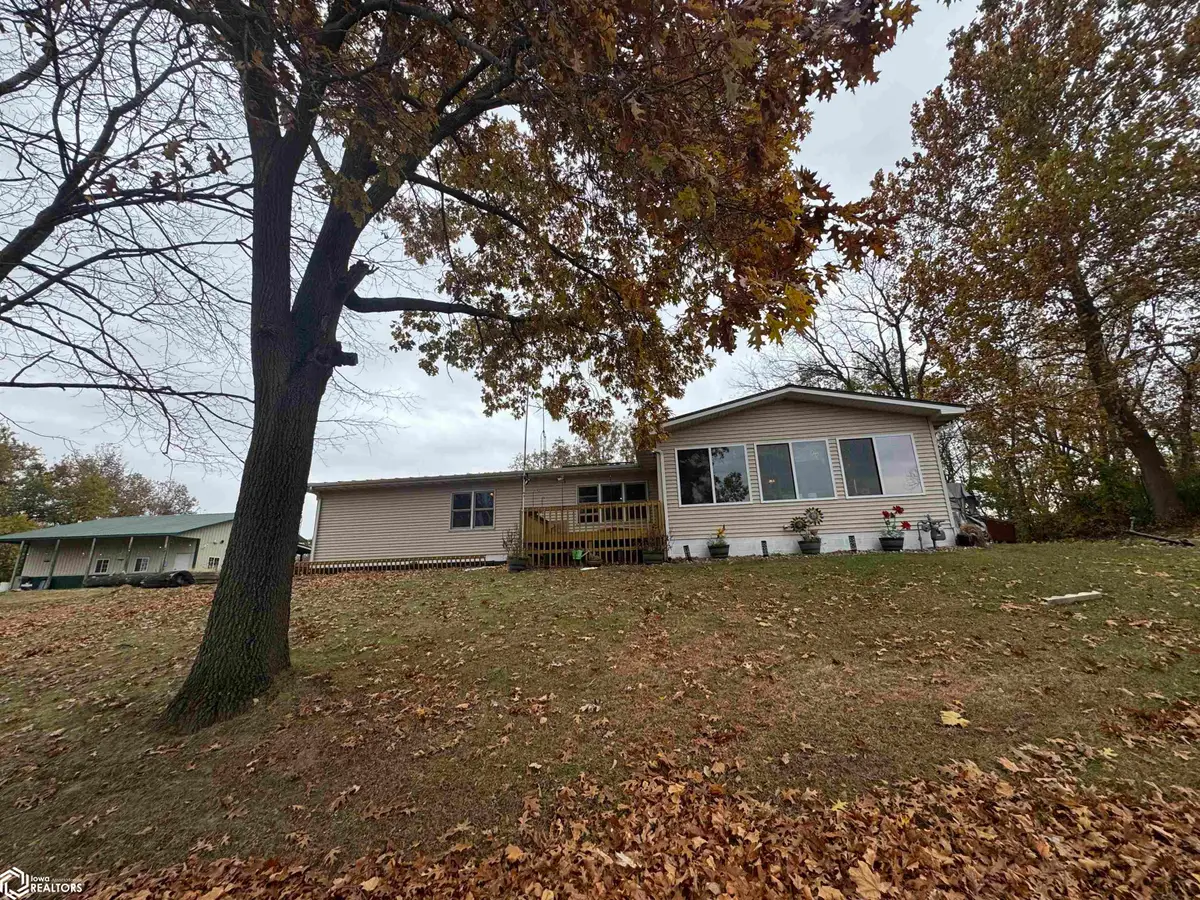 40 W 5th Street, Dallas City, IL 62330 - Image #1