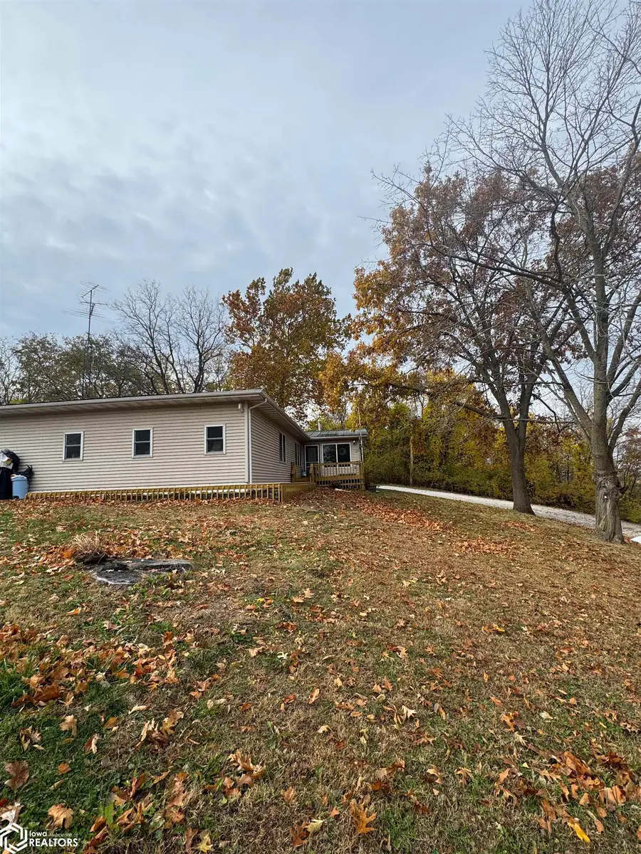 40 W 5th Street, Dallas City, IL 62330 - Image #3