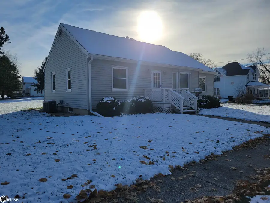 614 SE 1st Street, Eagle Grove, IA 50533 - Image #3