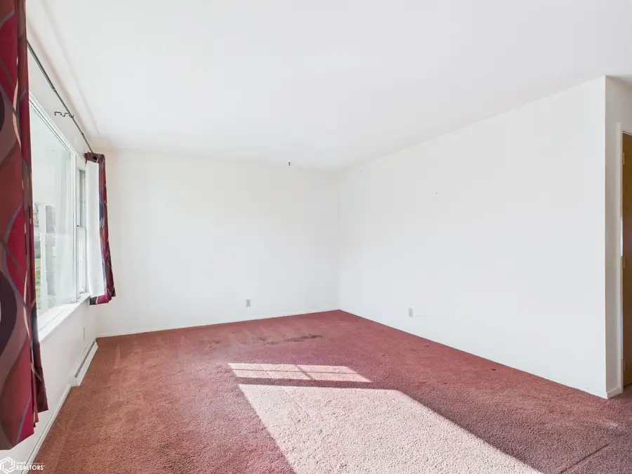 109 Lofton Drive, Keokuk, IA 52632 - Image #3