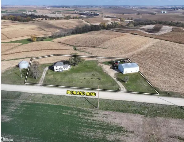 9162 Richland Road, Cascade, IA 52033