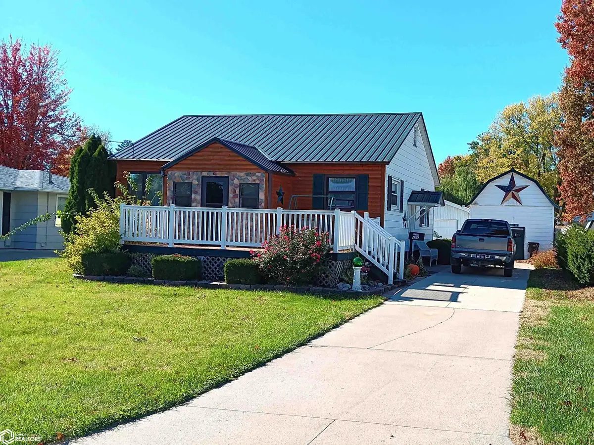 421 Minneopa Avenue, Ottumwa, IA 52501 - Image #1