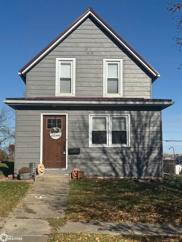 323 Johnston Street, Gladbrook, IA 50635