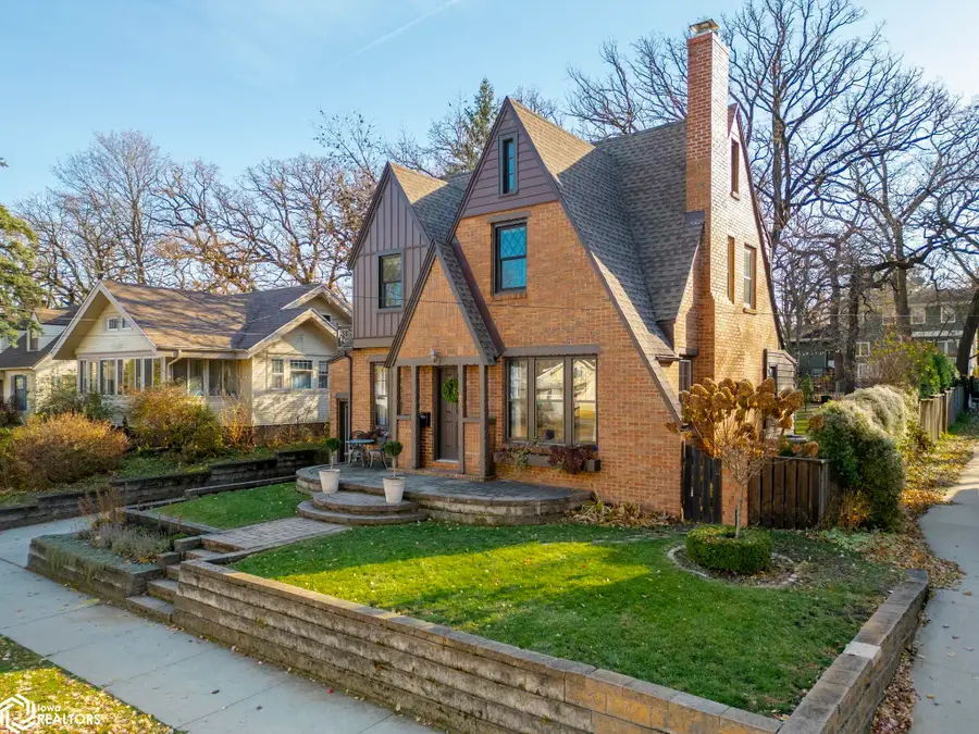 837 2nd St Nw, Mason City, IA 50401 - #3