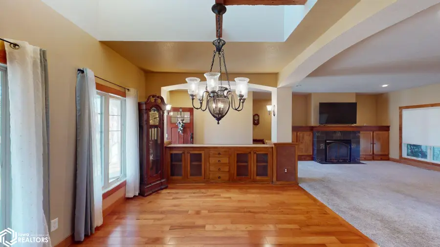 10 Deer Creek Court, Mason City, IA 50401 - #3